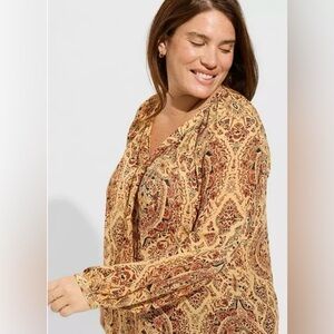 Torrid Crinkle Chiffon Tie Front Blouse Size 2  ✏️BACK TO SCHOOL BUNDLE SALE🚌
